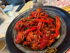 -肥肥虾庄·金牌油焖大虾(汉街SKP店)