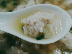 -张阿三馄饨店