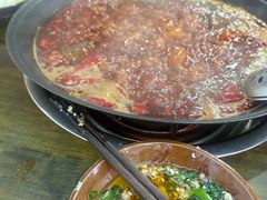 -黄潇洒老火锅(九眼桥宏济巷店)
