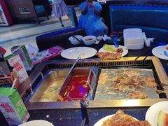 -蒙肥羊·酸汤潮牛·鲜牛肉火锅烤肉自助(岗顶店)