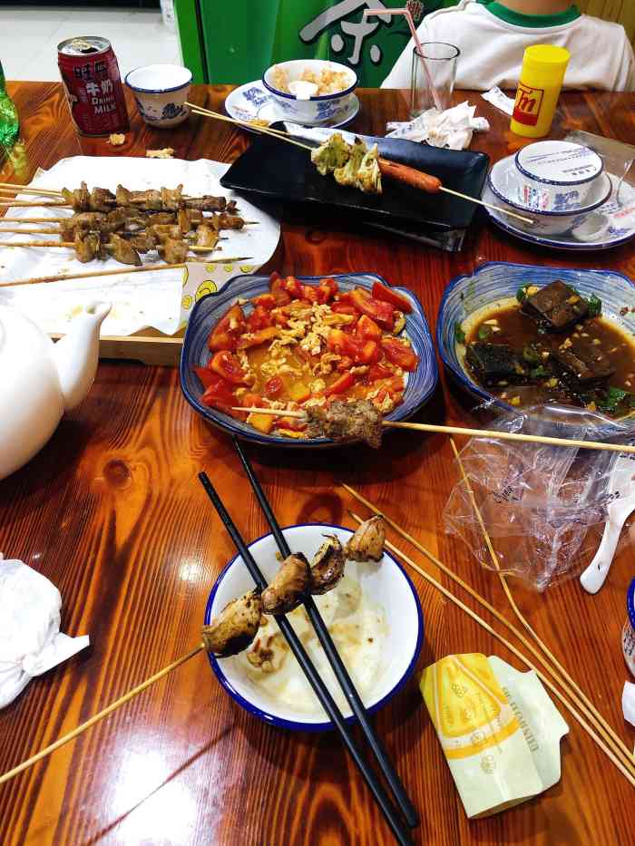 图门烧烤(黄山七店)-"烧烤味道,品种挺多的东西很新鲜.6688.