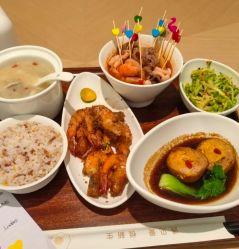 -爱悦月子中心·时光(武侯店)