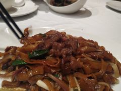 干炒牛河-稻香酒家·34年老字号·港式粤菜(汉街店)