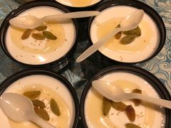 手工自制酸奶-巴扎美食·新疆菜·西域歌舞表演餐厅(新疆大厦店)