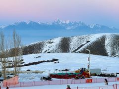 -丝绸之路山地度假区滑雪场