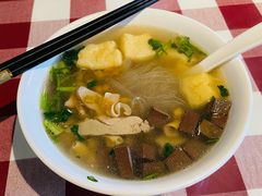 经典鸭血粉丝汤-苓记南京鸭血粉丝.皮肚面(县东巷店)