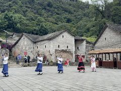 -高荡千年布依古寨旅游景区