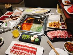 -海底捞火锅(旭辉MALL店)