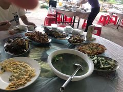 -红月湾海鲜饭店•沙滩海景(双月湾店)