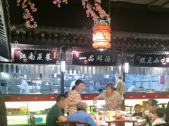 -卢大鲜鱼头捞饭(美利广场店)