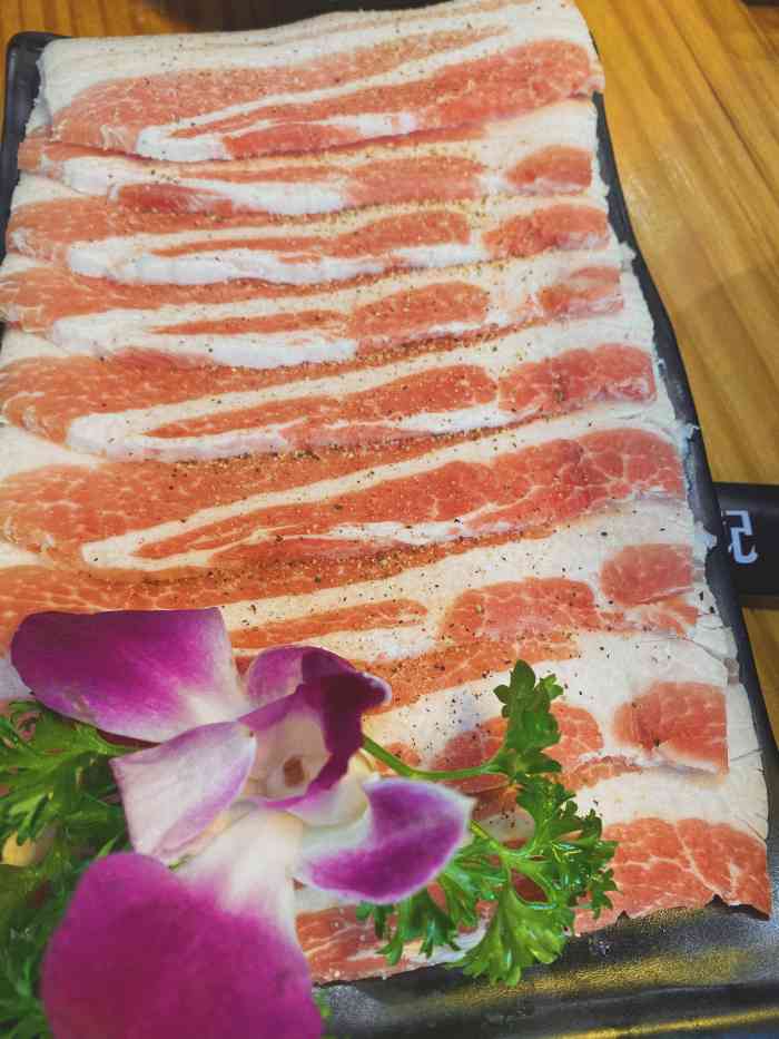 黑木记精致烤肉(长坪店)-"终于吃到了心心念念的烤肉 经常在首页刷.