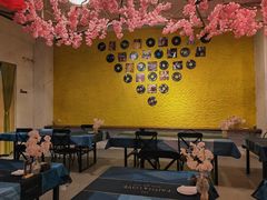 -又见马甲M8融合西餐厅(体育中心店)