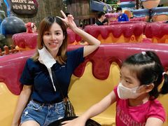-蓝精灵乐园·世茂精灵之城主题乐园