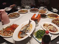 -鑫悦楼煎蟹·16年海鲜大排档