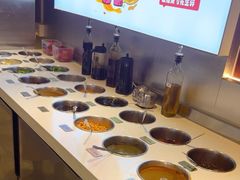 -龍歌自助小火锅(市北CBD万达店)