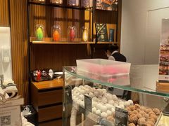 -Laderach 莱德拉(上海环贸iapm店)