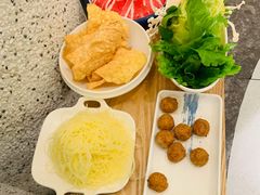 -三人行骨头王火锅(长寿店)