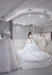 -LOVE SHINE婚纱·红鼎庄龙凤褂·妈妈装定制