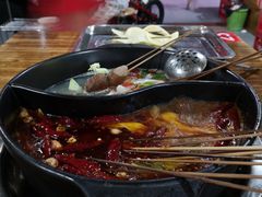 -灌县老妈砂锅串串香(万科红生活广场店)