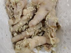 沙姜鸡脚-黄师奶甜品店