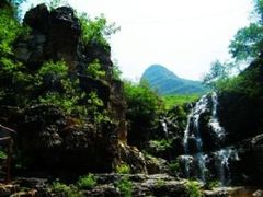 -大平台龙居瀑布旅游区