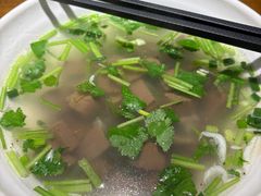 -馋三尺蟹粉小笼(人民广场店)