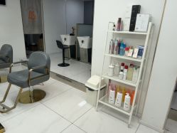 -阿三造型烫染•接发