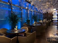 -OZONE 顶楼酒吧(香港丽思卡尔顿酒店)