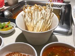 -海底捞火锅鲜切牛肉主题店(长寿路店)