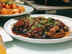 茄子烧刀鱼-聚友斋(陶瓷琉璃馆水晶街店)