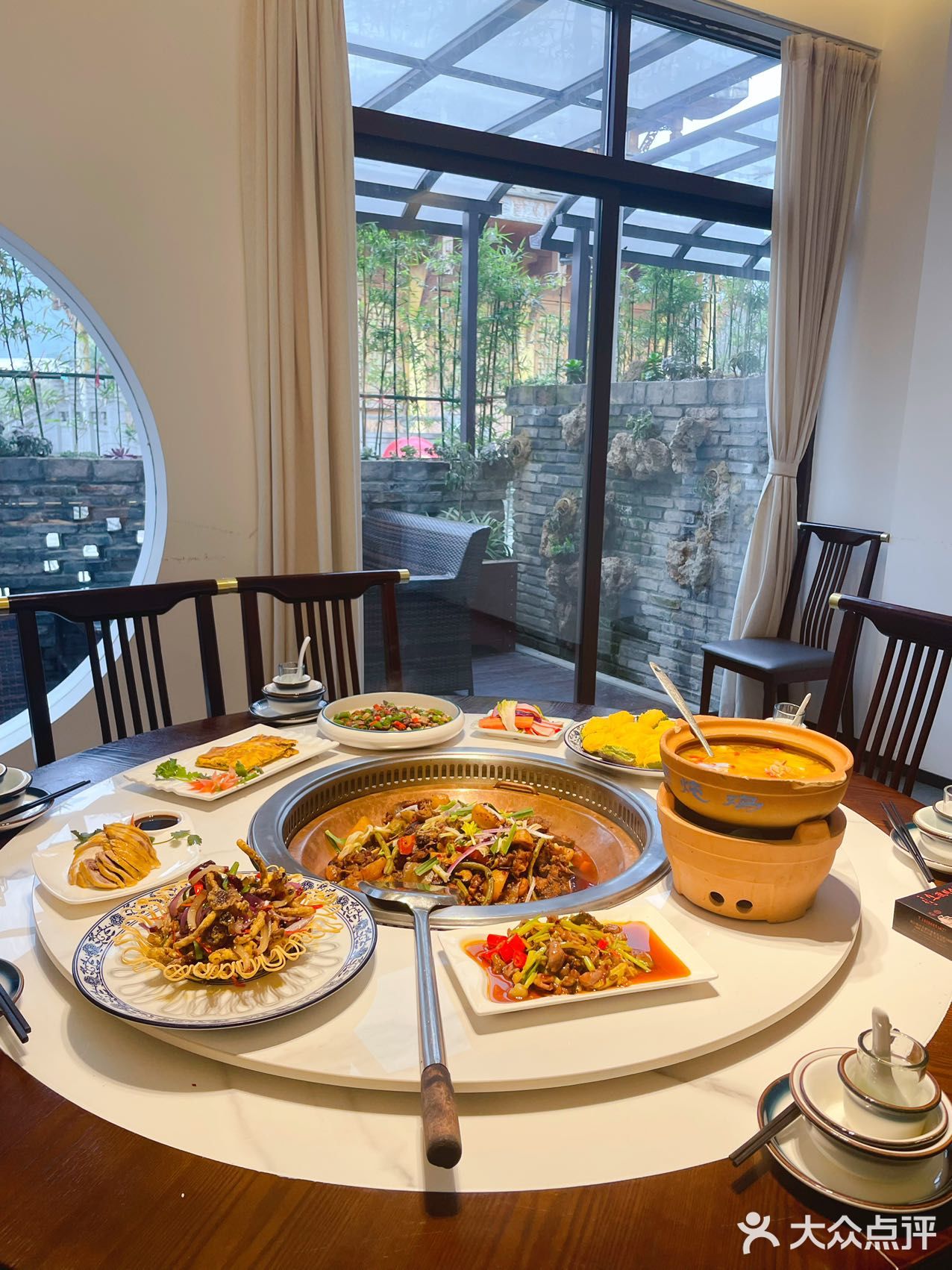 🏉成都最好吃的柴火鸡竟然被我发现了！