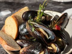 -LESCEDARS Brasserie Bistro香柏树