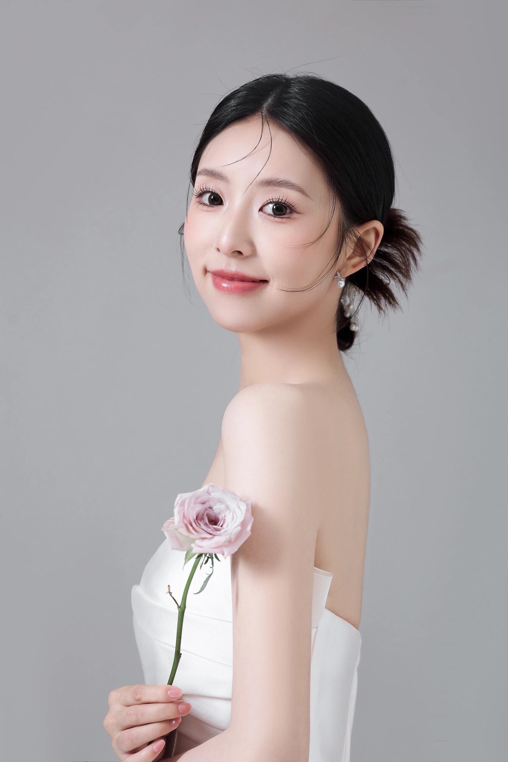 温柔甜美的韩式极简婚纱照🫧成片太🉑了❗