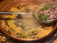 -洱火云南酸菜牛肉火锅(石景山当代商城店)