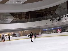 -冠军冰场CHAMPION RINK(环球银泰城店)