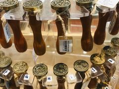 -猫的天空之城概念书店(杭州南宋御街店)