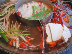 -渝涯重庆豆花老火锅(中赢国际店)