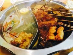 -何氏串串香火锅(翠亨店)