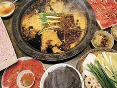 -渝嘴小老弟老火锅(华新村店)
