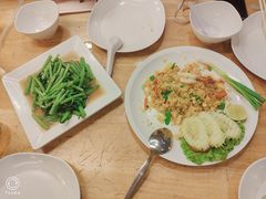 -J Daeng Seafood