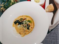 -弦月窗LUNETTE BY AMANDA(复兴路店)