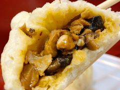 麻辣香菇鸡丁包-老陶包子铺(南大西南村店)