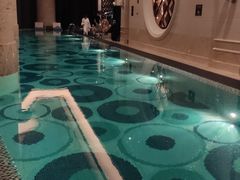 -珠海瑞吉酒店游泳池