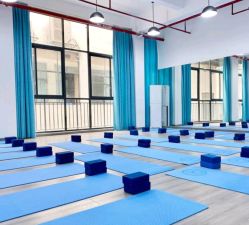 -亚太瑜伽普拉提学院