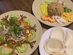 -Thai Market Restaurant( 04 Tran Quoc Toan)
