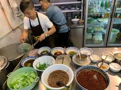 自助调料区-老街杂酱面(东升街店)