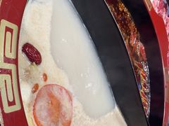 -渝小红重庆老火锅(民星公园店)