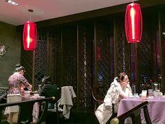 -彩云天云南餐厅