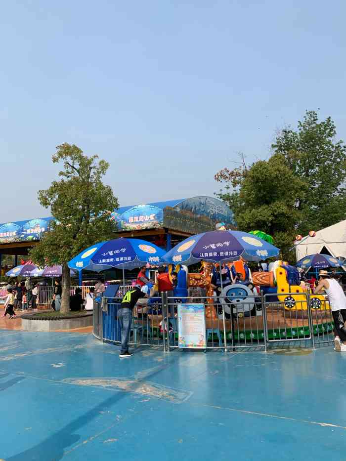 情侣园游乐场-"【印象】色调小清新这个游乐场已经开了很.