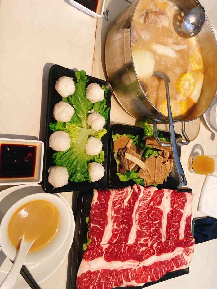 了  梅镇伊势丹逛好 想起来有次吃过99肥仔文澳门猪骨煲还不错的